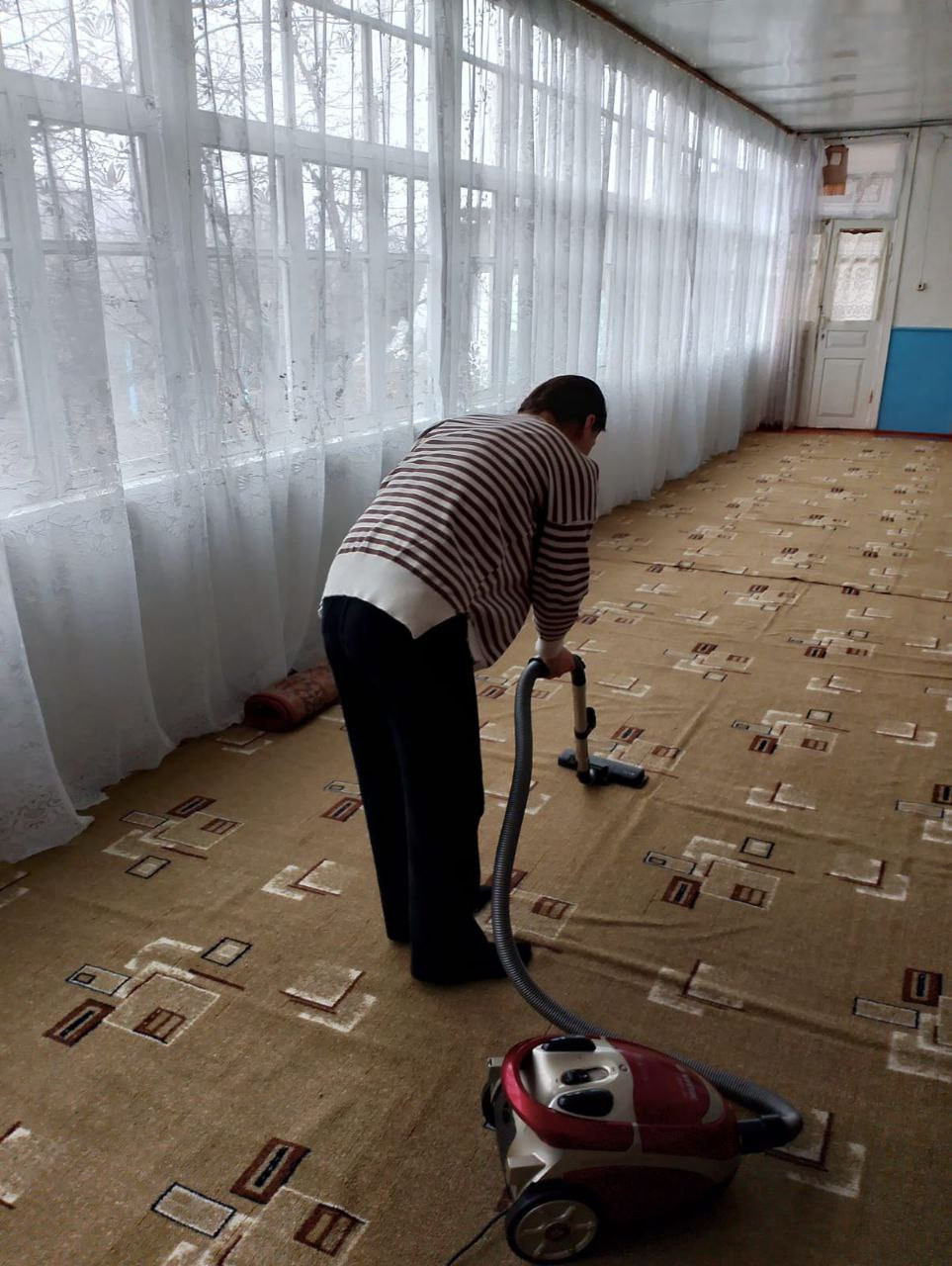 Оказание социально бытовых услуг.